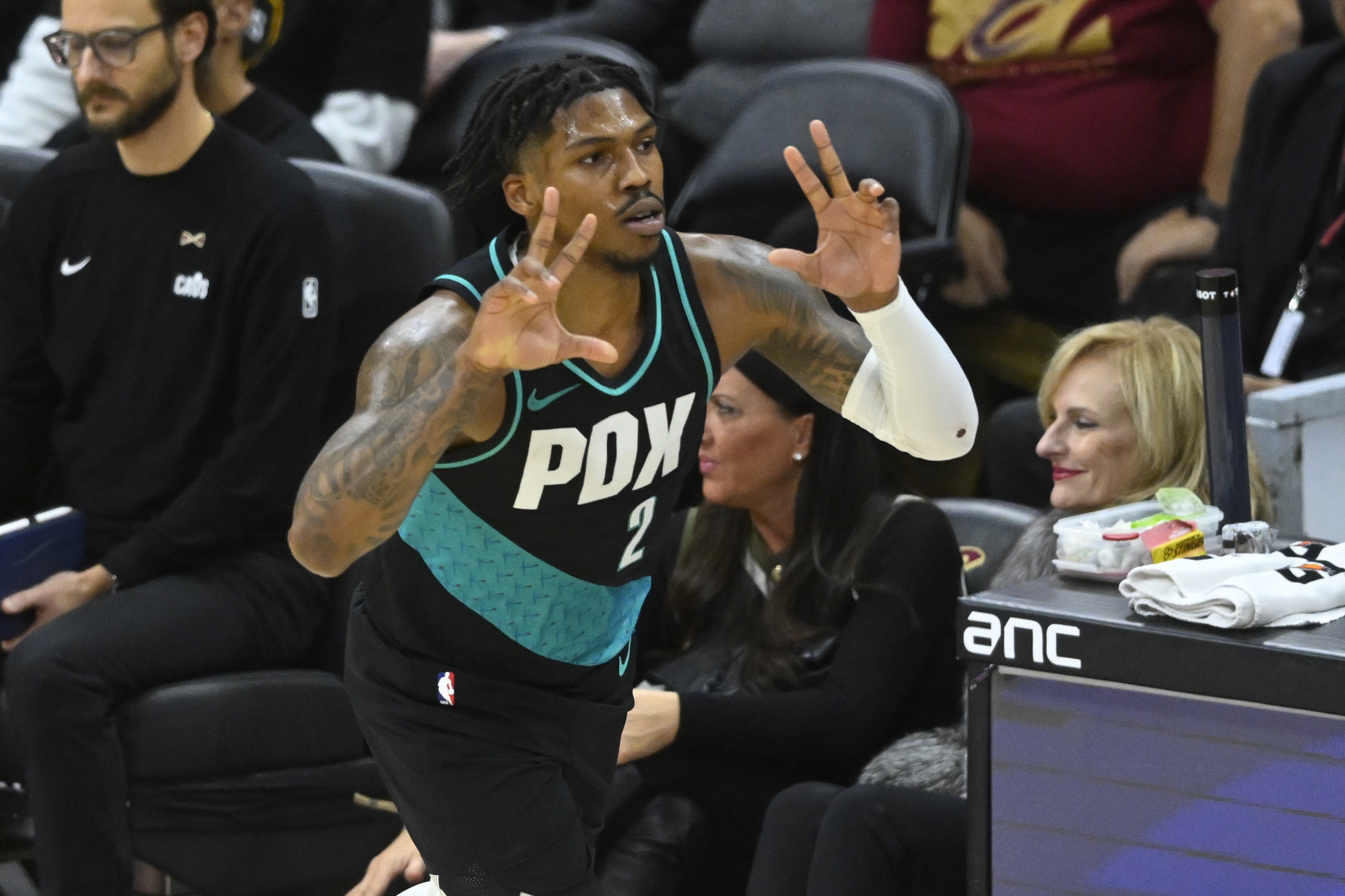 乐福砍24分！记者：穷人版利拉德 今年新秀各个位置都有亮眼球员